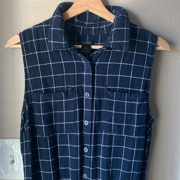 ANN TAYLOR FACTORY Navy Blue and White Plaid Print Sleeveless Romper - Picture 4 of 7
